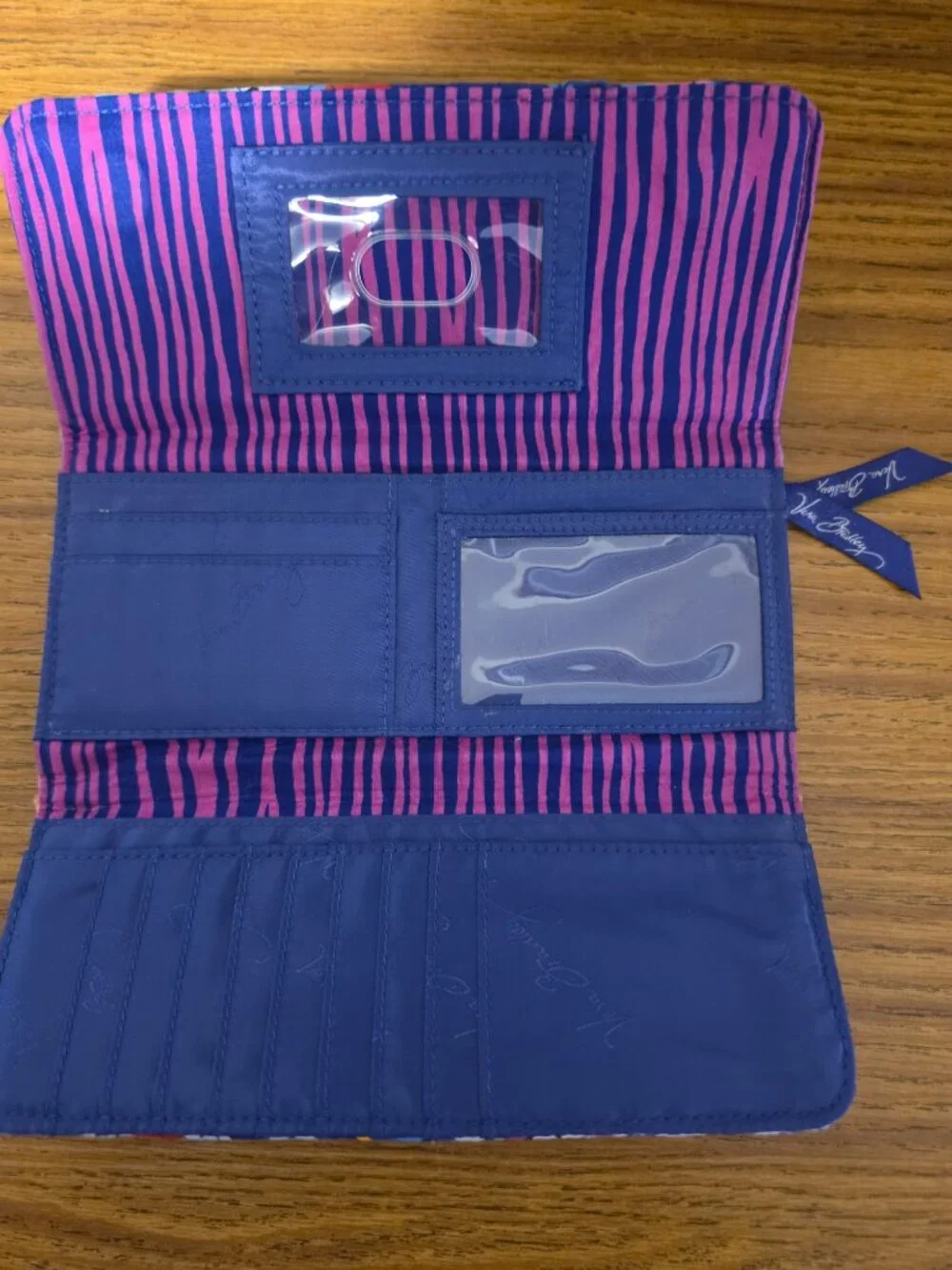 Vera Bradley Shower Vines Floral Quilted Trifold Wallet Magnetic Clutch Organize - Picture 4 of 6